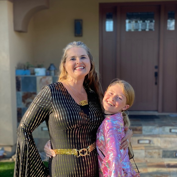 Meet your Posher, Heather - Picture 2 of 2